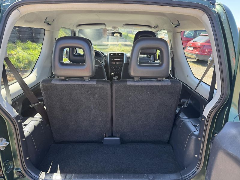Suzuki Jimny 1,3i 4x4 - fotka 10 z 18