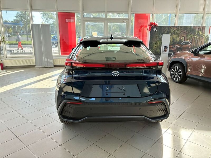 Toyota C-HR Comfort 1,8 Hybrid 140 - fotka 5 z 7