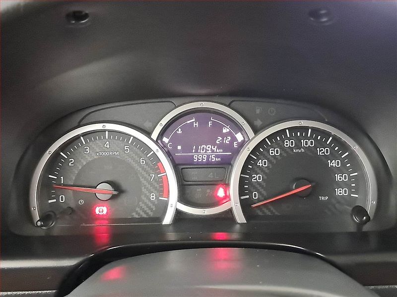 Suzuki Jimny (2015) 1.3 16V, 4X4 - fotka 11 z 16