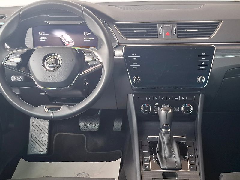 Škoda Superb (2024) COMBI STYLE PLUS TD 110/2.0 7D - fotka 10 z 39