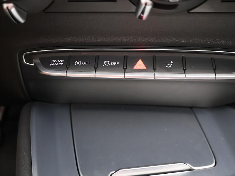 Audi TT 1,8 TSI 132kW S-Line 60'573km - fotka 25 z 37