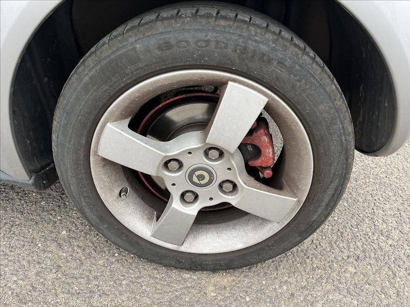 Smart Forfour 1,3 i AUTOMAT PANORAMA KLIMA - fotka 30 z 35