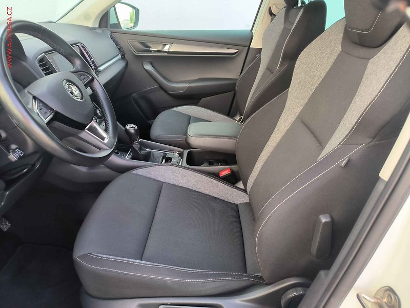 Škoda Karoq (2020) 1.5 TSi, Drive, LED, kamera - fotka 9 z 23