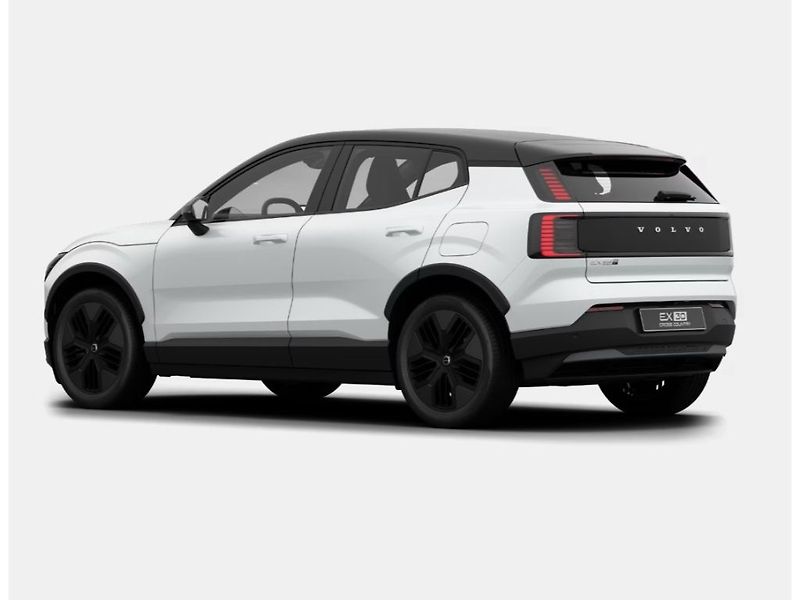 Volvo EX30 CROSS COUNTRY PLUS P8 AWD Elec - fotka 5 z 9