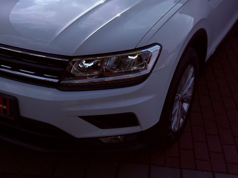 Volkswagen Tiguan 2.0 TDi DSG 4M, ČR, Serviska - fotka 3 z 30