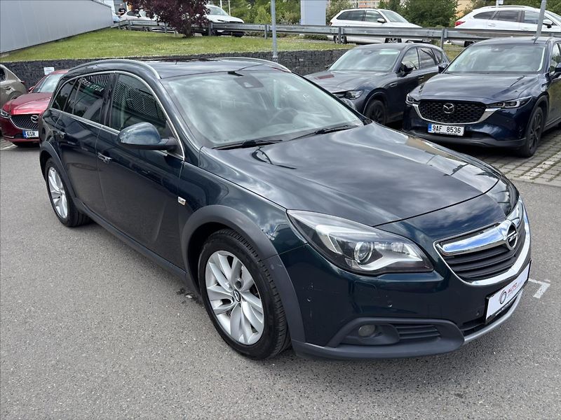 Opel Insignia 2,0 CDTi 125kW 4x4 NAVI KAMERA - fotka 7 z 44