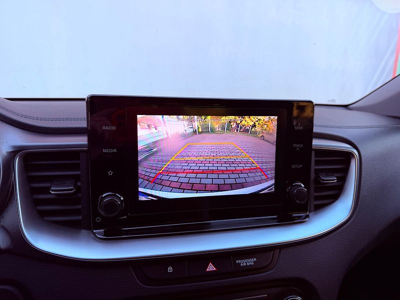 Kia Ceed 1.5 T-GDi Exclusive, ČR - fotka 18 z 28