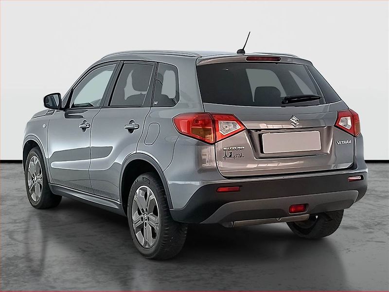Suzuki Vitara (2018) 1.6 VVT, Automat, Tempomat - fotka 4 z 19