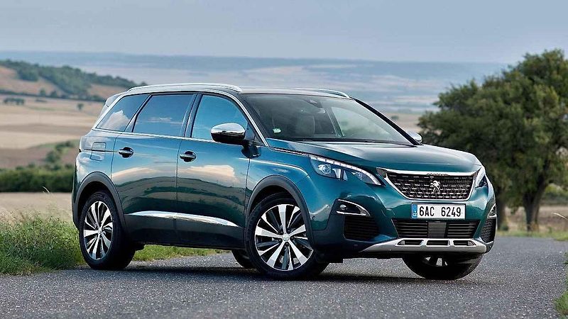 Peugeot 5008.