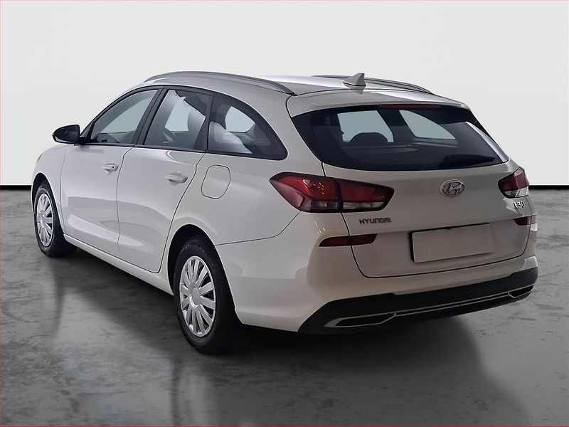 Hyundai i30 (2021) Comfort 1.6 CRDi, Serv.kniha - fotka 4 z 16