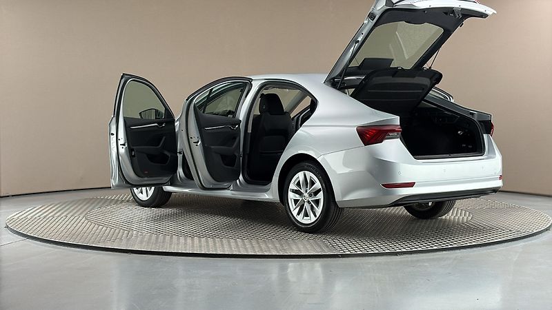 Škoda Octavia 1.0 TSI Style - fotka 7 z 26