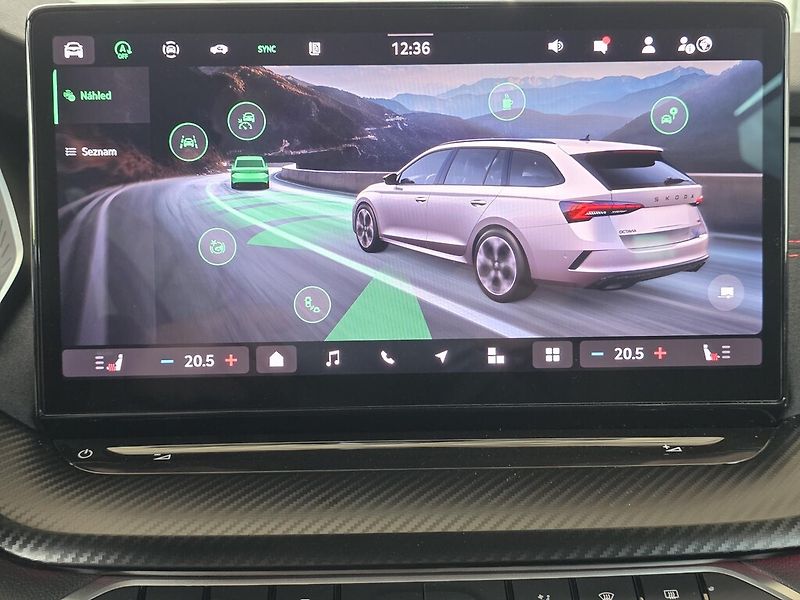 Škoda Octavia Combi DSG 2,0 TSi 195 kW RS - fotka 14 z 24