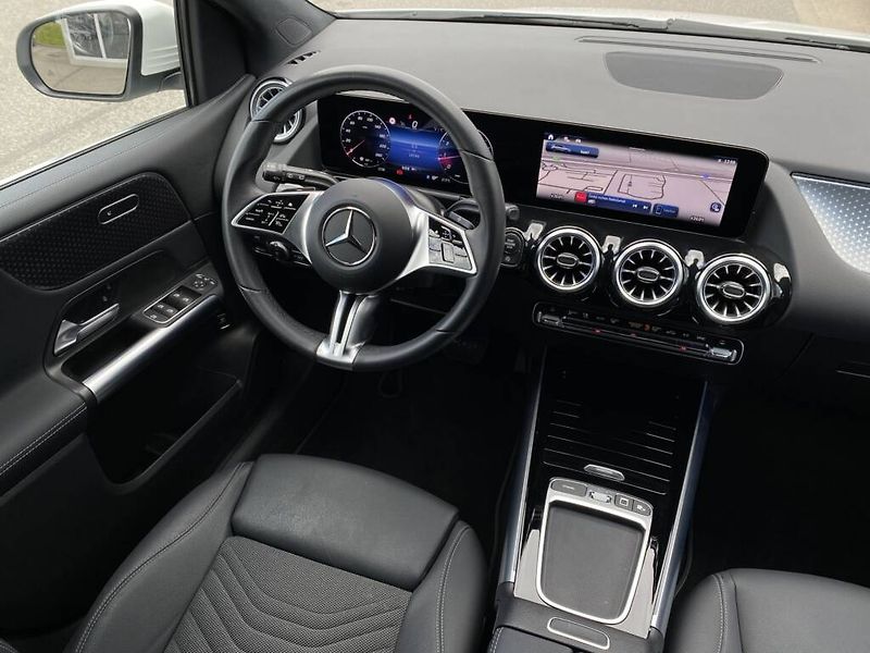 Mercedes-Benz Třídy B (2025) 180 - fotka 13 z 29