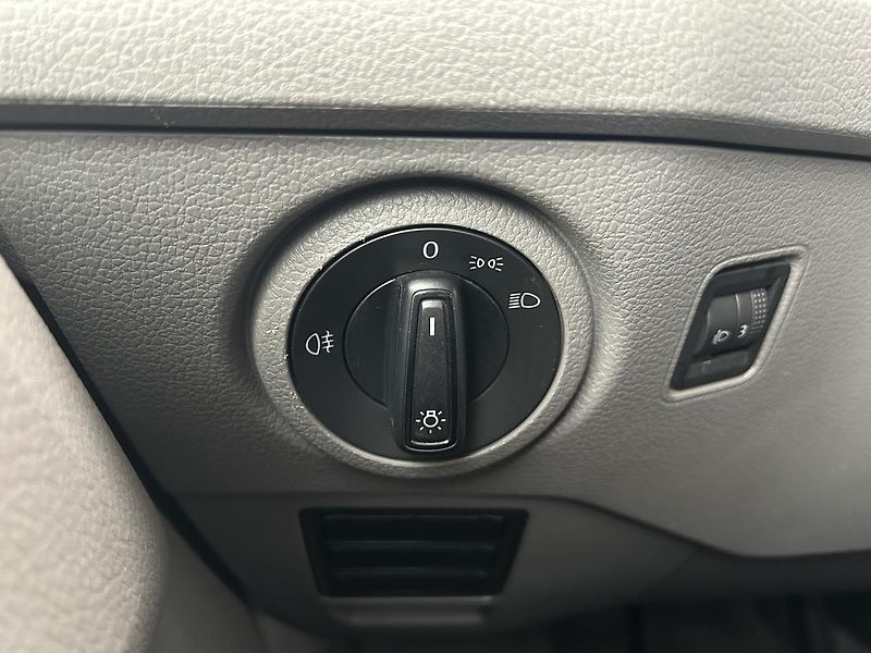 Volkswagen Crafter 2.0 TDI L2H2 - fotka 18 z 29