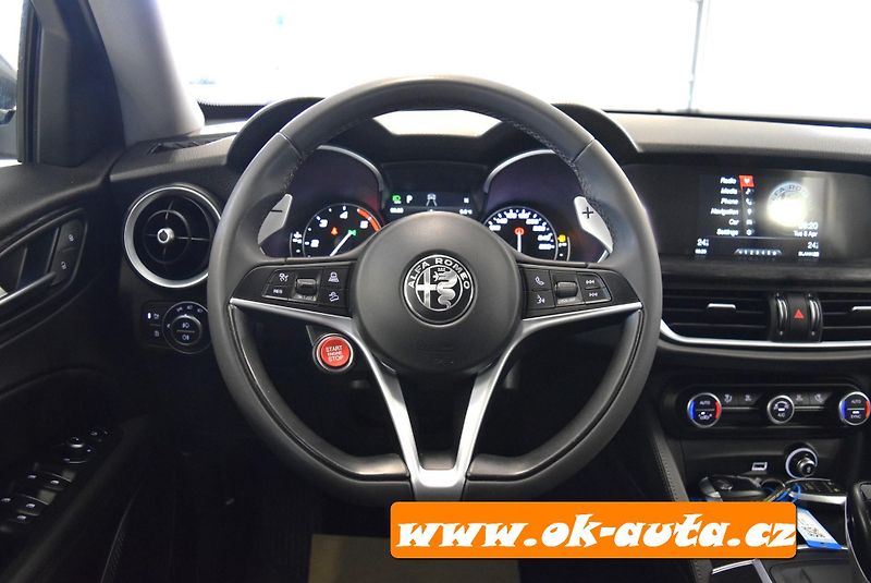 Alfa Romeo Stelvio 2.2 JTD Q4 SPORT 150 kW - DPH - fotka 29 z 60