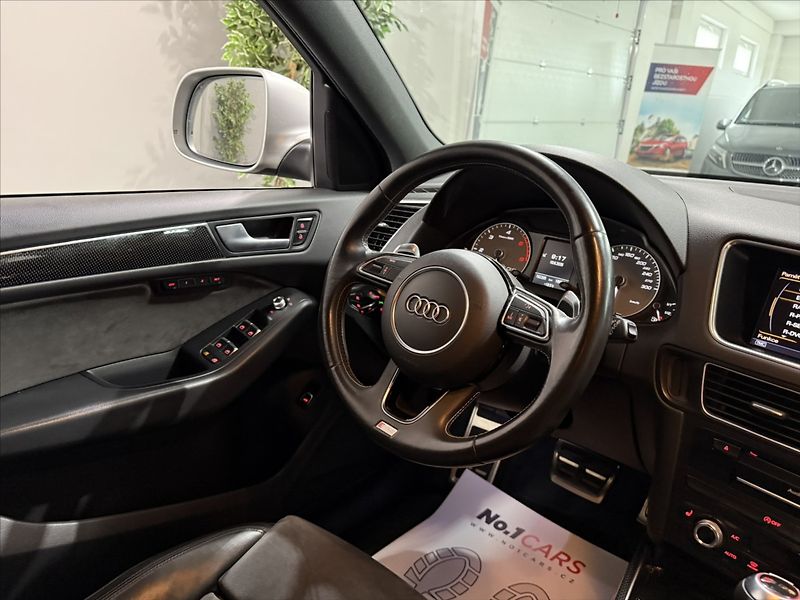 Audi SQ5 3,0   TDI 313HP QUATTRO BI-XEN - fotka 23 z 41