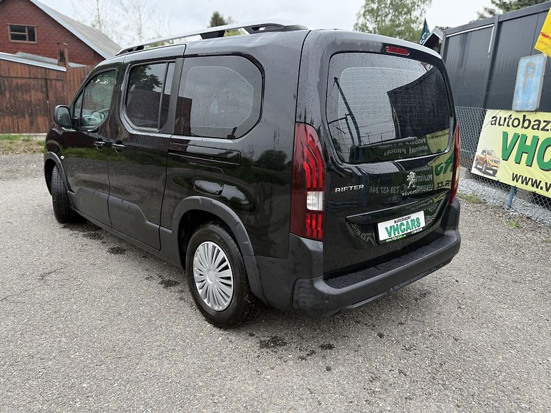 Peugeot Rifter 1,5 Blue HDI 96kW Long - fotka 5 z 19
