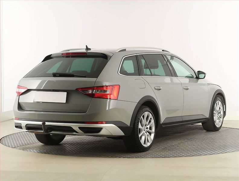 Škoda Superb (2022) Scout 2.0 TDI, Scout - fotka 5 z 29