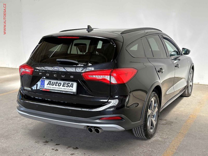 Ford Focus (2020) 2.0 TDCi, ČR, LED, navi - fotka 4 z 17