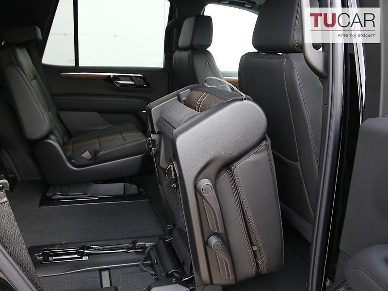 Chevrolet Tahoe (2026) High Country 6.2 V8 - fotka 33 z 45