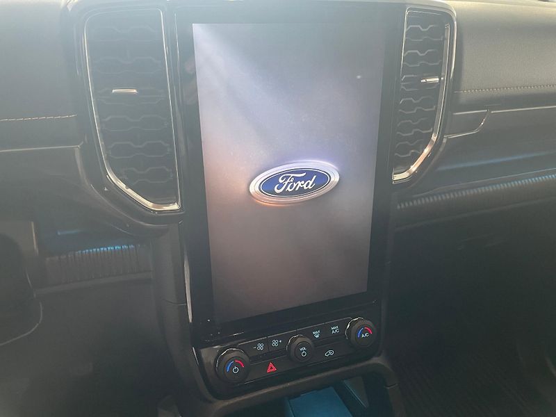 Ford Ranger (2024) Wildtrak 3.0 V6 EcoBlue 177kW - fotka 17 z 30