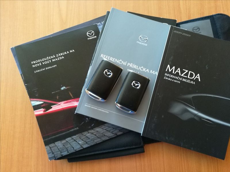 Mazda 3 2,0 i SkyactivG 1.majitel - fotka 24 z 25