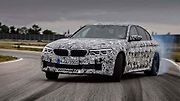 Prozatím maskované BMW M5.