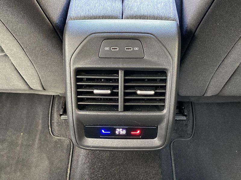 Škoda Superb (2025) Combi 1.5 TSI DSG Selection - fotka 30 z 39