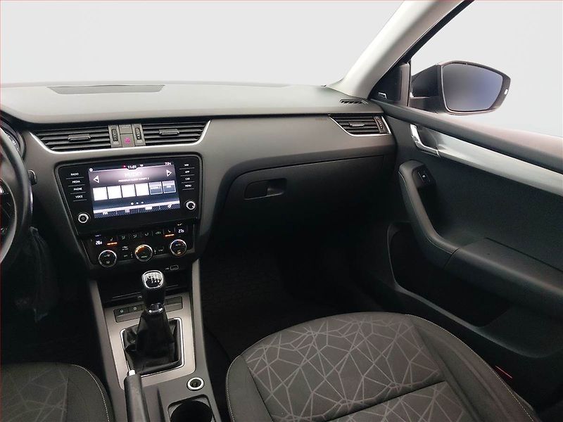 Škoda Octavia (2018) 2.0 TDI, Navi, Tempomat - fotka 8 z 16