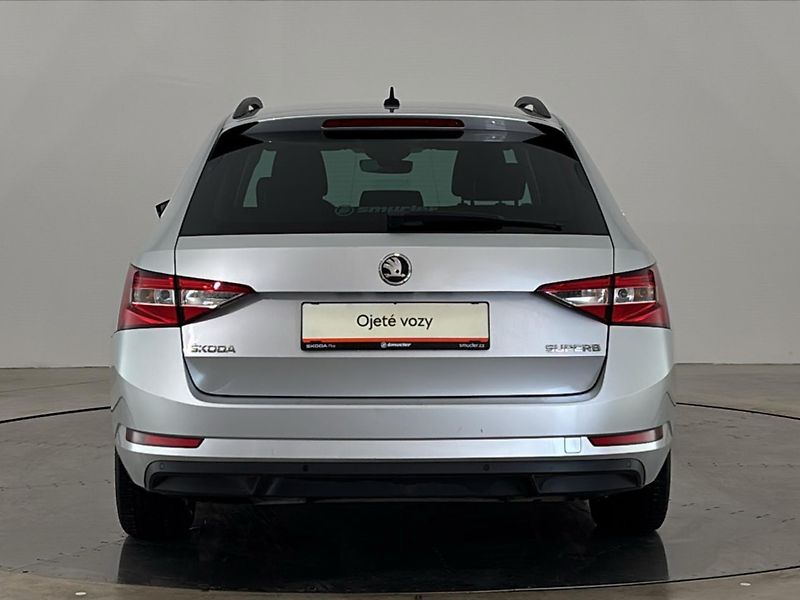 Škoda Superb Ambition - fotka 17 z 27