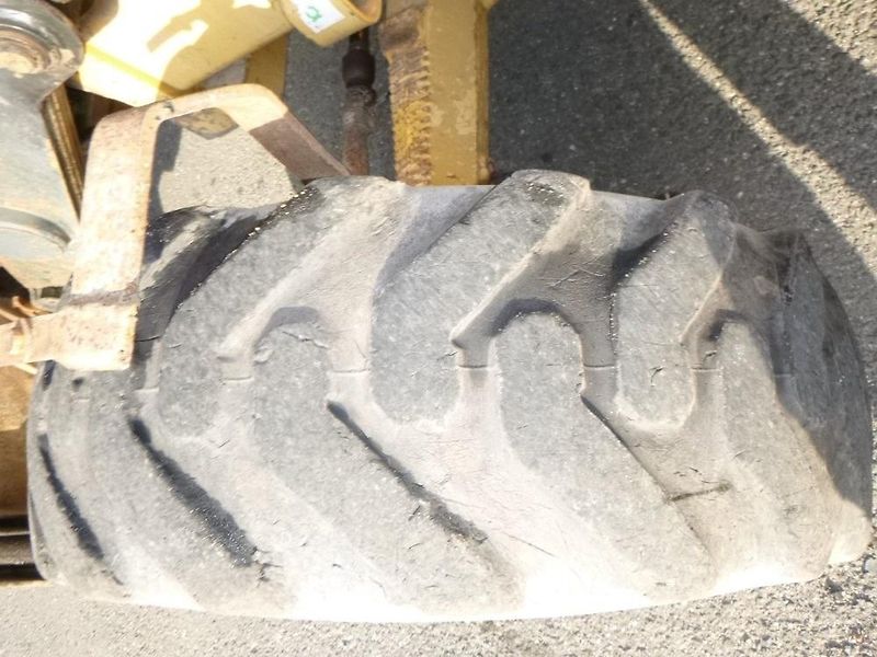 Caterpillar (2005) 428C - fotka 12 z 18