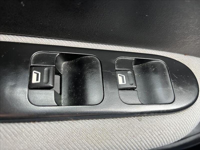 Peugeot 307 1,4 i KLIMA STK 1/28 - fotka 22 z 28