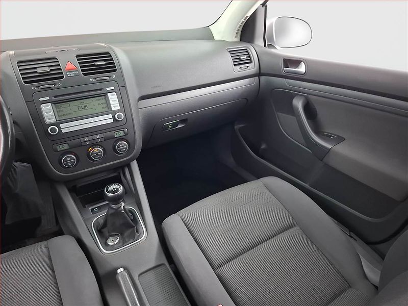 Volkswagen Golf (2007) 1.9 TDI, po STK, Tažné - fotka 8 z 14