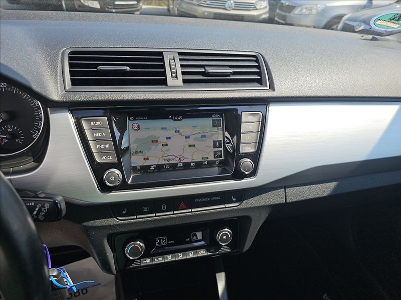 Škoda Fabia III 1,0TSi 70KW Drive - fotka 18 z 43