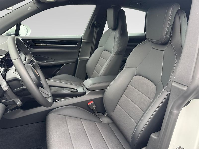 Porsche Macan 4 - fotka 15 z 30