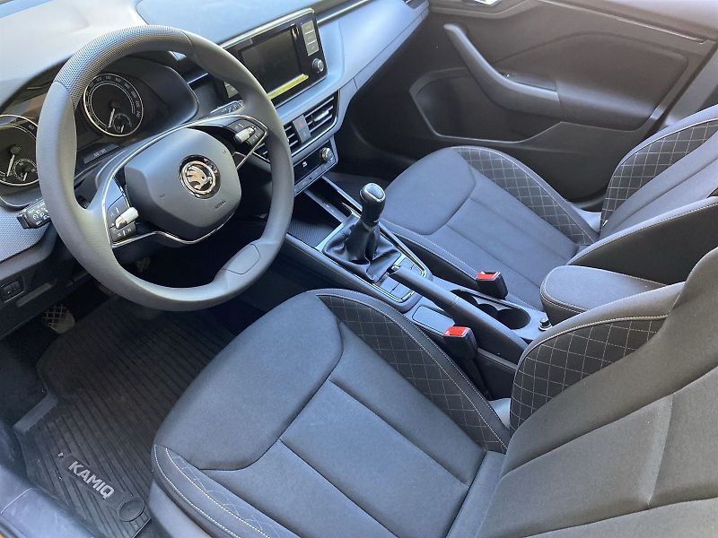 Škoda Kamiq (2023) 1.0 TSI Ambition - fotka 8 z 33