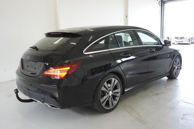 Mercedes-Benz CLA 200 1.6i AUTOMAT, FACELIFT - fotka 6 z 29