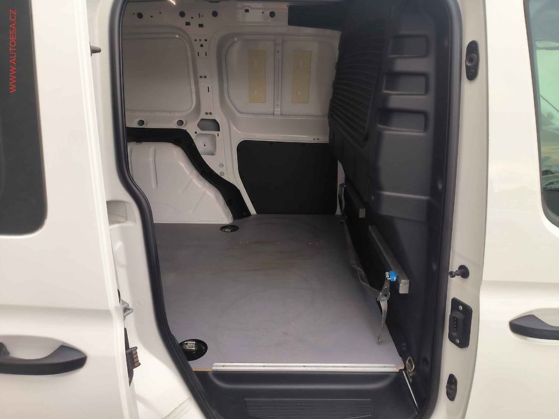 Volkswagen Caddy (2021) 2.0TDi, AC, +kola - fotka 8 z 21