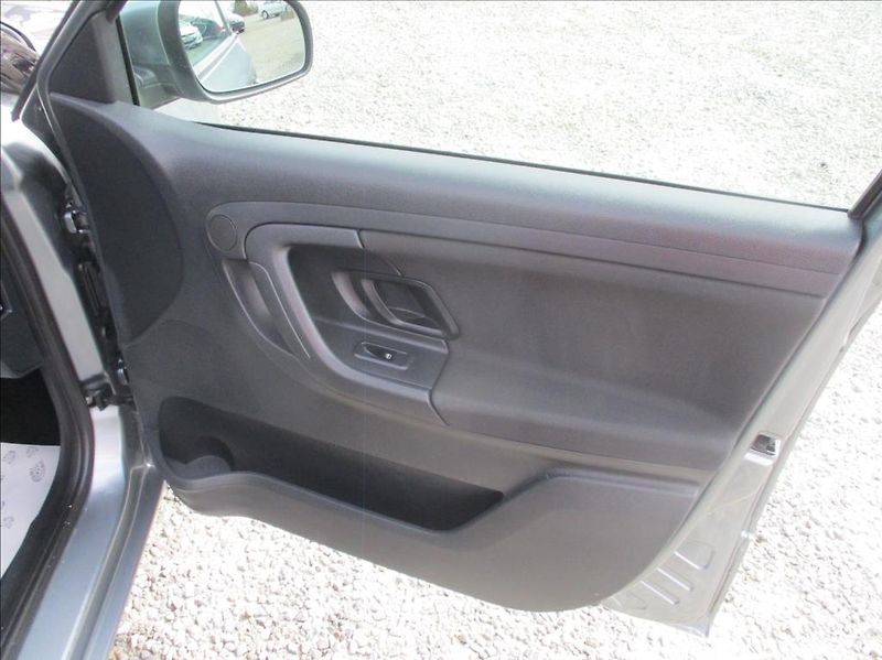 Škoda Fabia 1,2 i, Eleg.,aut.klima,servis, - fotka 10 z 43