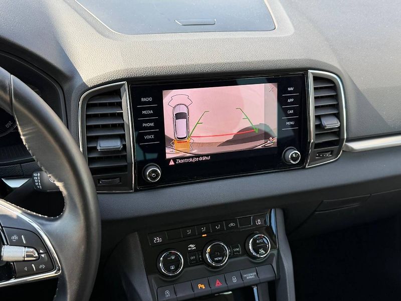 Škoda Karoq Ambition Plus 2,0 TDI 85 kW 7° - fotka 15 z 28