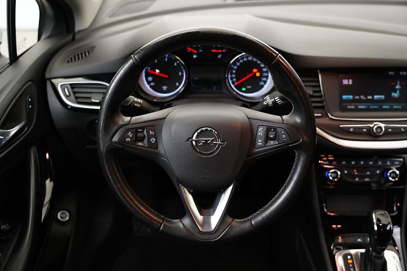Opel Astra - fotka 17 z 25