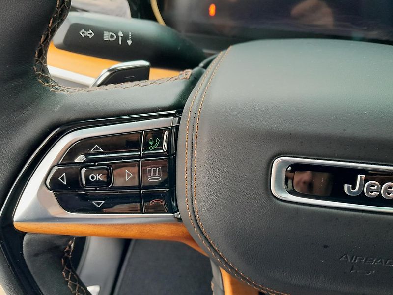 Jeep Grand Cherokee (2025) L 3,6 V6 Summit Reserve 7 míst - fotka 37 z 64