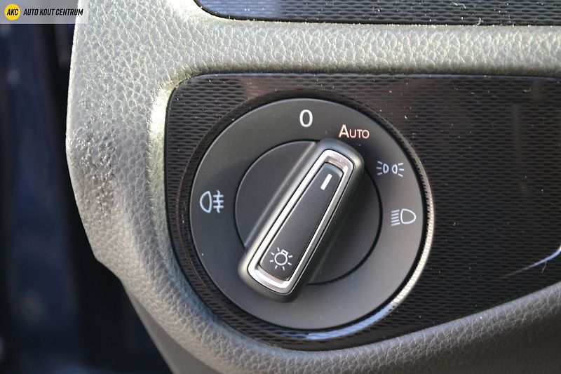 Volkswagen Golf VII    2.0TSI -162KW   GTI - fotka 34 z 39