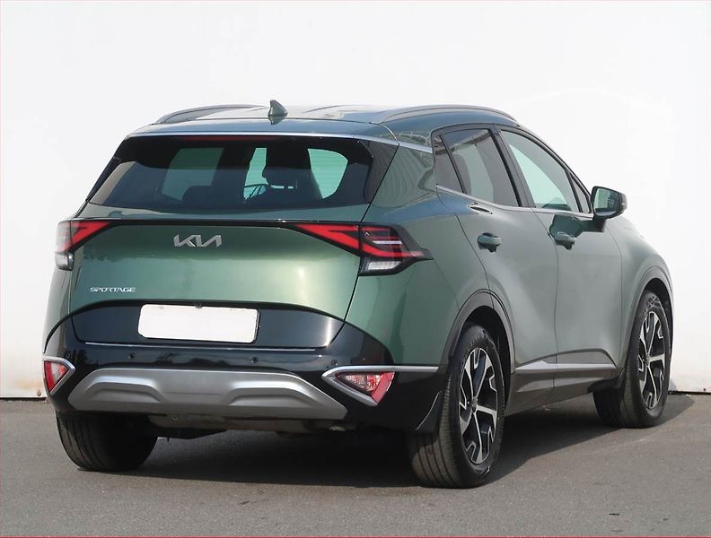 Kia Sportage (2023) 1.6 T-GDI MHEV - fotka 5 z 28