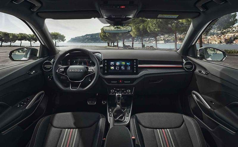 Fabia 130 se vizuálně odlišuje jen spojlery.