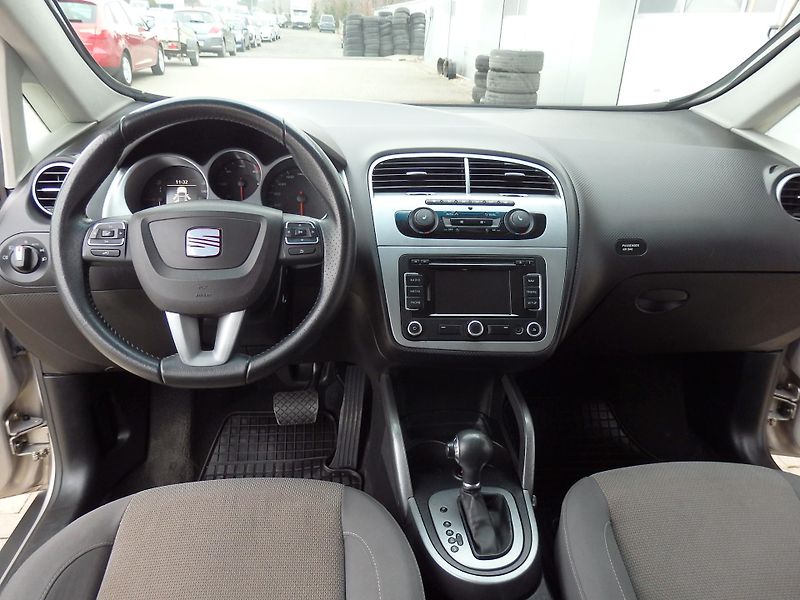 Seat Altea XL 1.6 TDI 77kW ZÁLOHOVÁNO - fotka 11 z 15