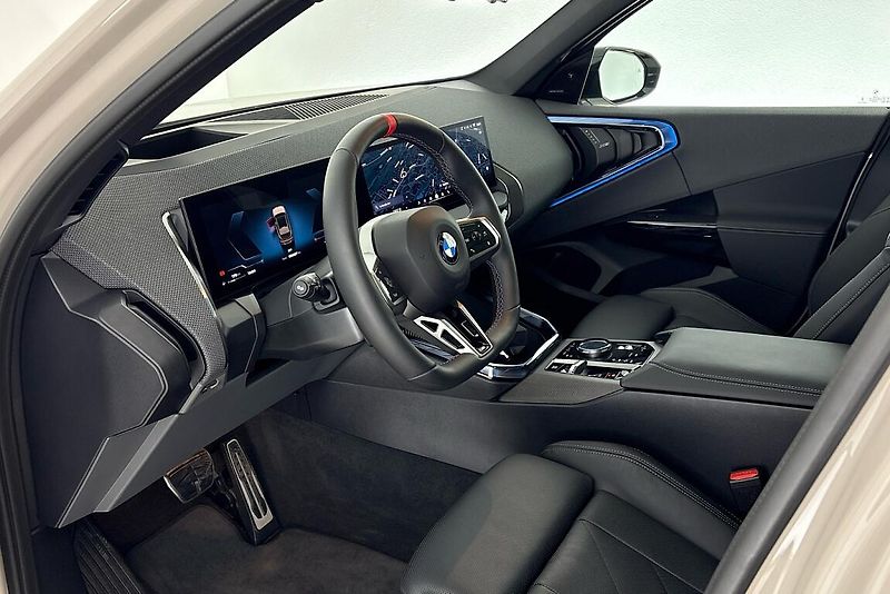 BMW X3 M50 xDrive - fotka 6 z 26