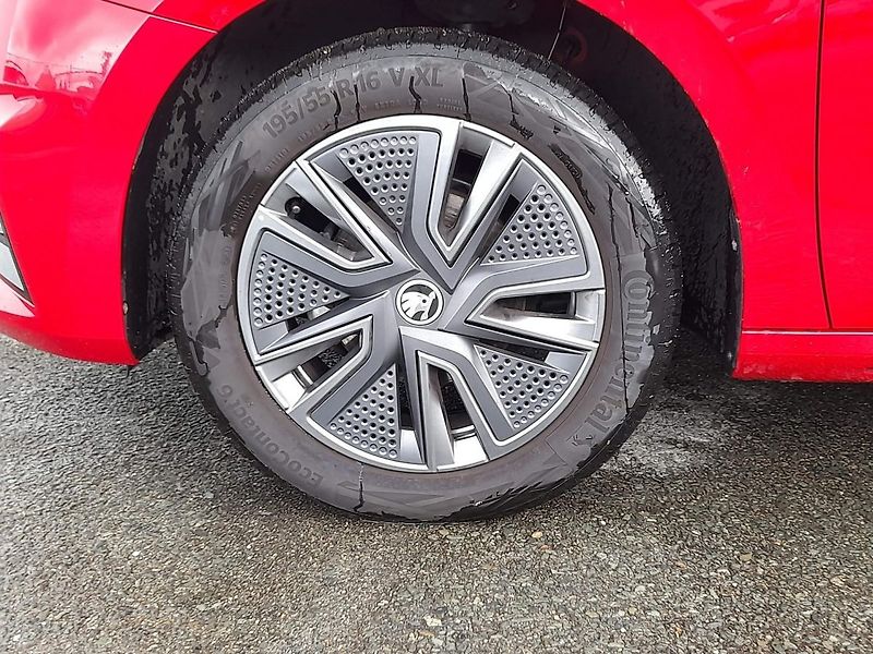 Škoda Fabia STYLE 1.0TSi 70KW 5MP - fotka 10 z 20