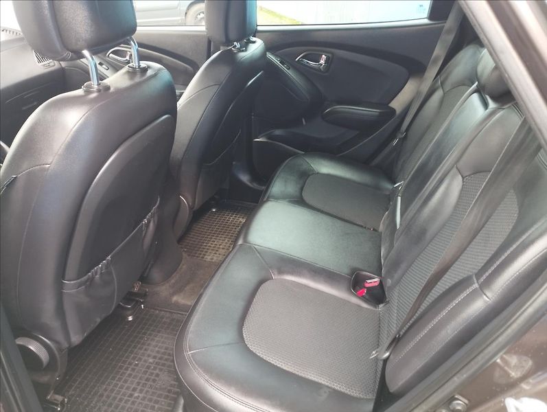 Hyundai ix35 1,7 CRDi 1. Majitel, ČR - fotka 10 z 19