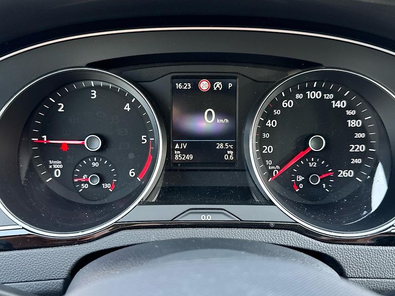 Volkswagen Passat Business 2.0 TDI 110 kW DSG Va - fotka 26 z 26